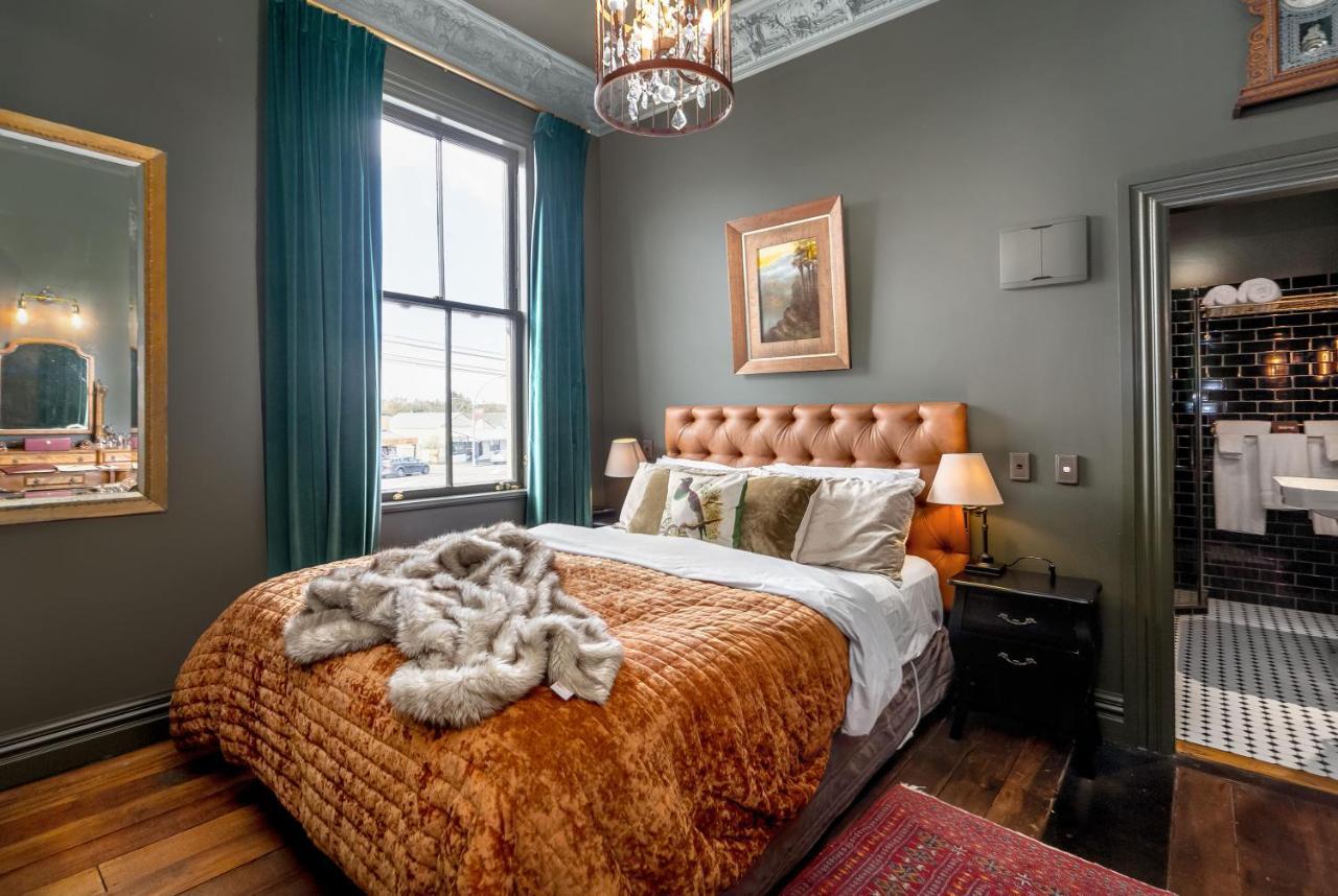 The Royal Hotel Featherston - Boutique Hotel Extérieur photo