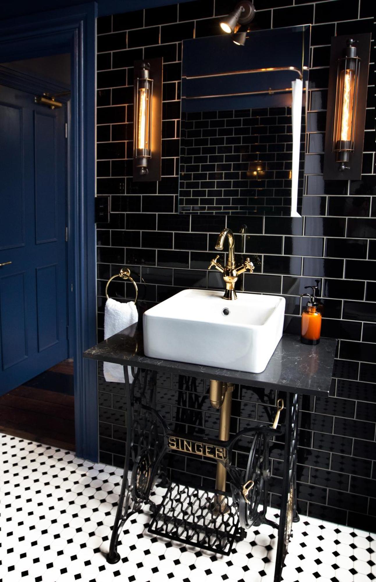 The Royal Hotel Featherston - Boutique Hotel Extérieur photo