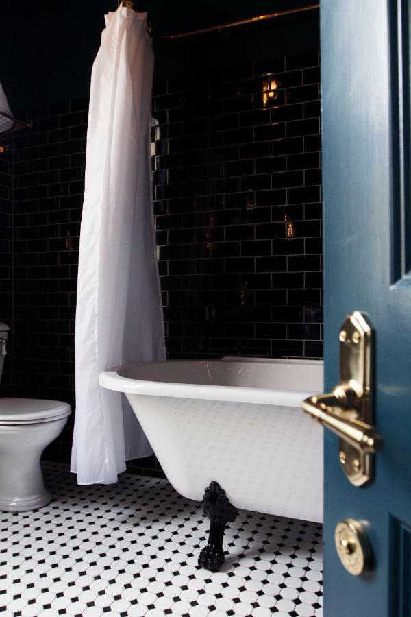 The Royal Hotel Featherston - Boutique Hotel Extérieur photo