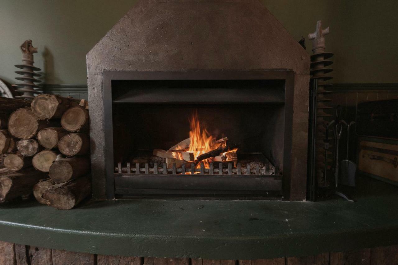 The Royal Hotel Featherston - Boutique Hotel Extérieur photo